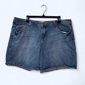 Route 66 Classic Fit Denim Jean Shorts in Blue Size 18